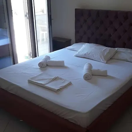 Apartment Pela Sissi (Crete)
